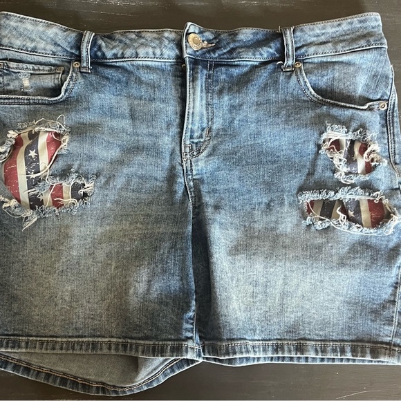 3 pairs Maurices Jean Shorts - Picture 3 of 3